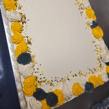 Load image into Gallery viewer, Quarter Sheet Rosette Border Cake
