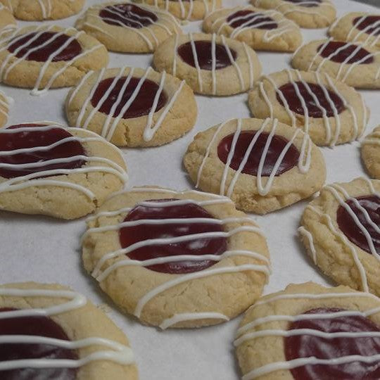 Raspberry Kiss Cookies